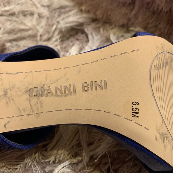 Sandal - Picture 4 of 5